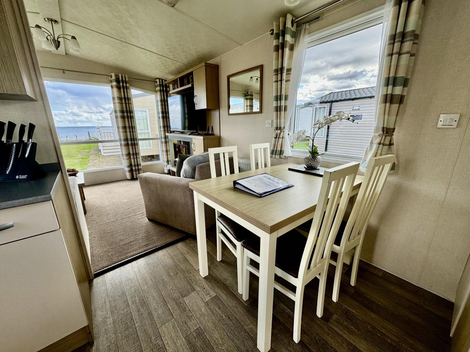 New Sea View Platinum Caravan With Huge Decking Newcastle upon Tyne Exterior foto